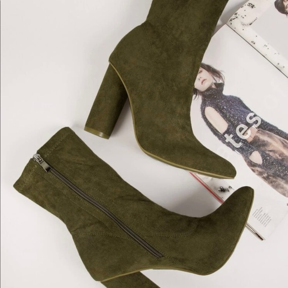 BOOTIES 🥾 NWOB - Picture 2 of 6